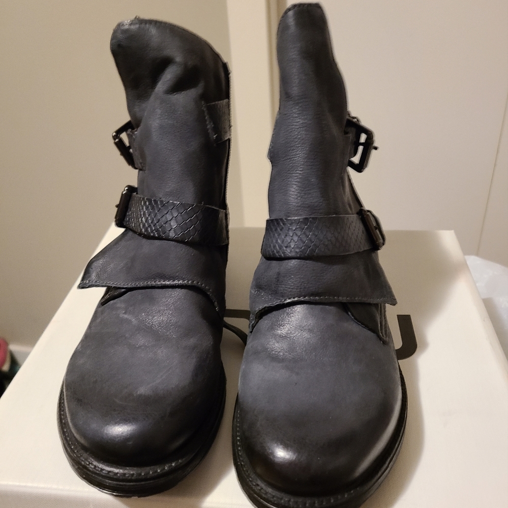 Mjus Brand new leather boots